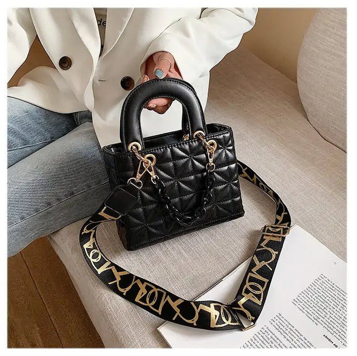 Luxury Chain Design Crossbody Bag