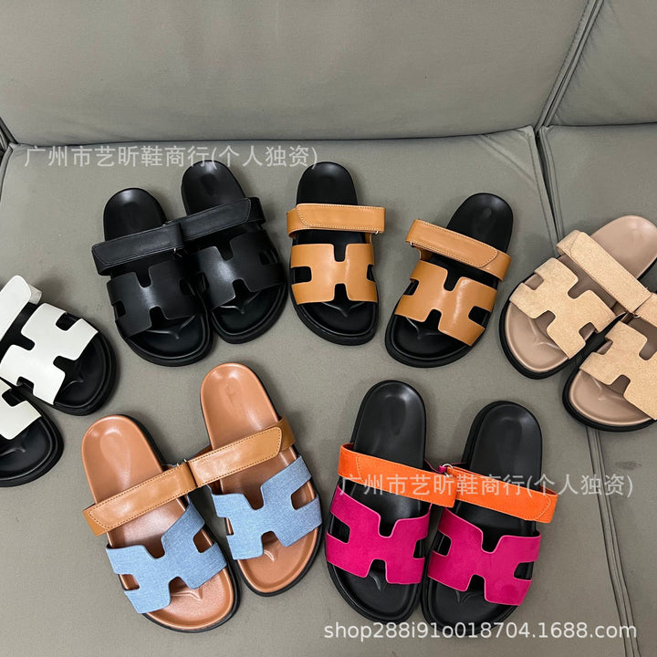 Noir Luxe Slides